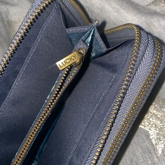lucky brand slate double zip wallet - Picture 6 of 7